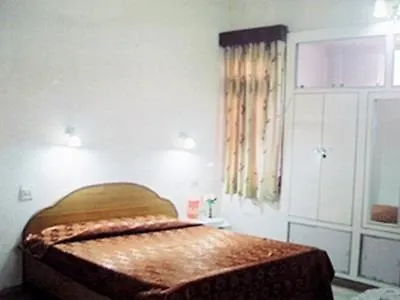 Hotel New Bakshi House Agra  2*, Agra (Uttar Pradesh)